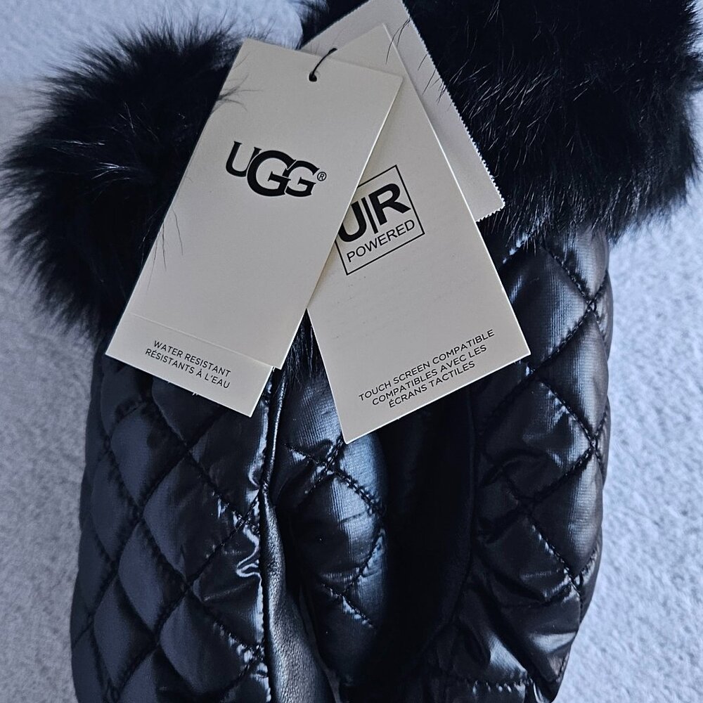 New! UGG quilted mittens with faux fur cuff